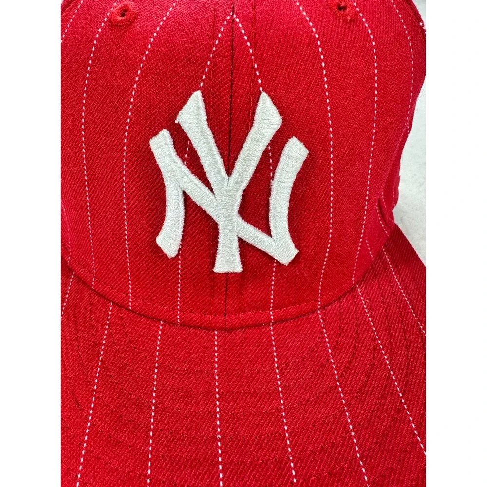 New Era 59FIFTY NY Yankees Fitted Hat Red Pinstripe Youth Size 6 3/4 MLB Cap